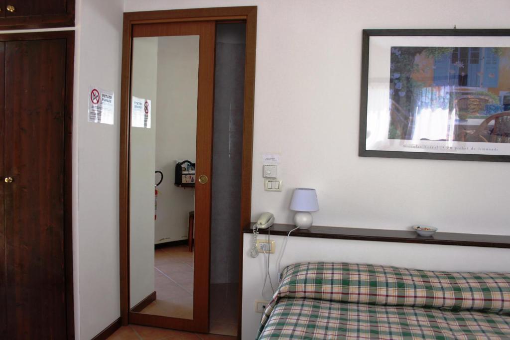 Agriturismo La Lupa Madonna della Provvidenza Δωμάτιο φωτογραφία